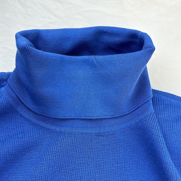 Carlisle Sport Silk Turtleneck Knit Sweater - Picture 8 of 9